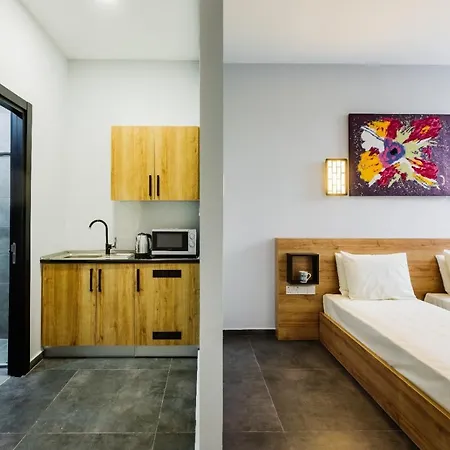 G Luxury Hotel 2*